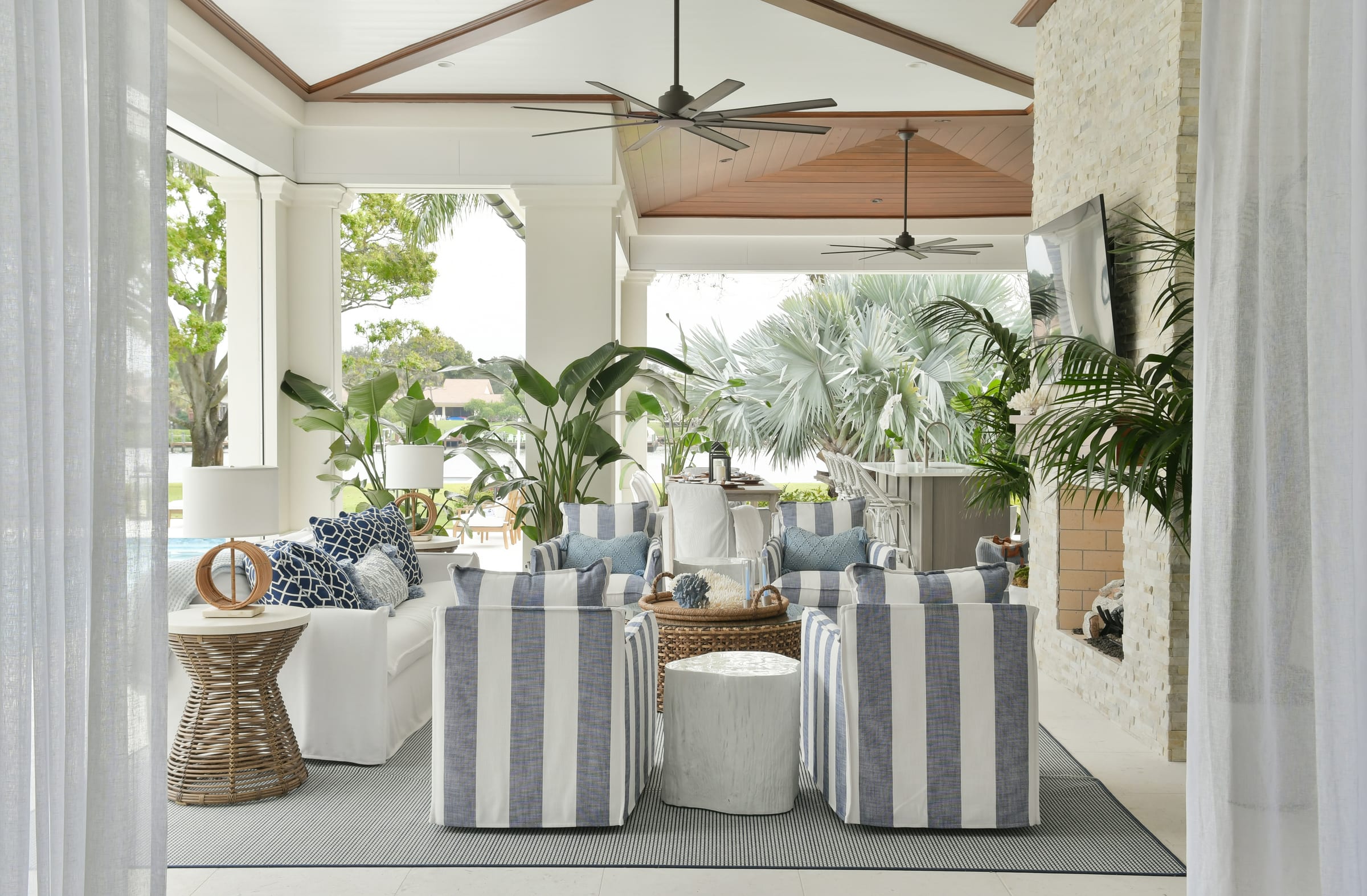 Modern Classic — luxury custom home in Palm Beach Gardens